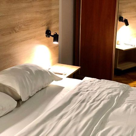 Romantic Apartments - City Center 5 15 إلفيف المظهر الخارجي الصورة